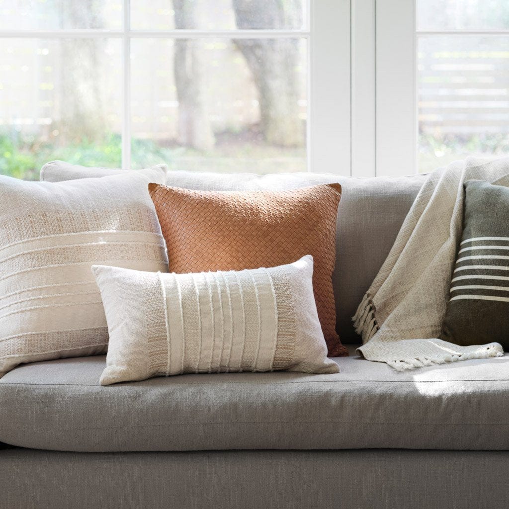 Tan couch outlet pillows