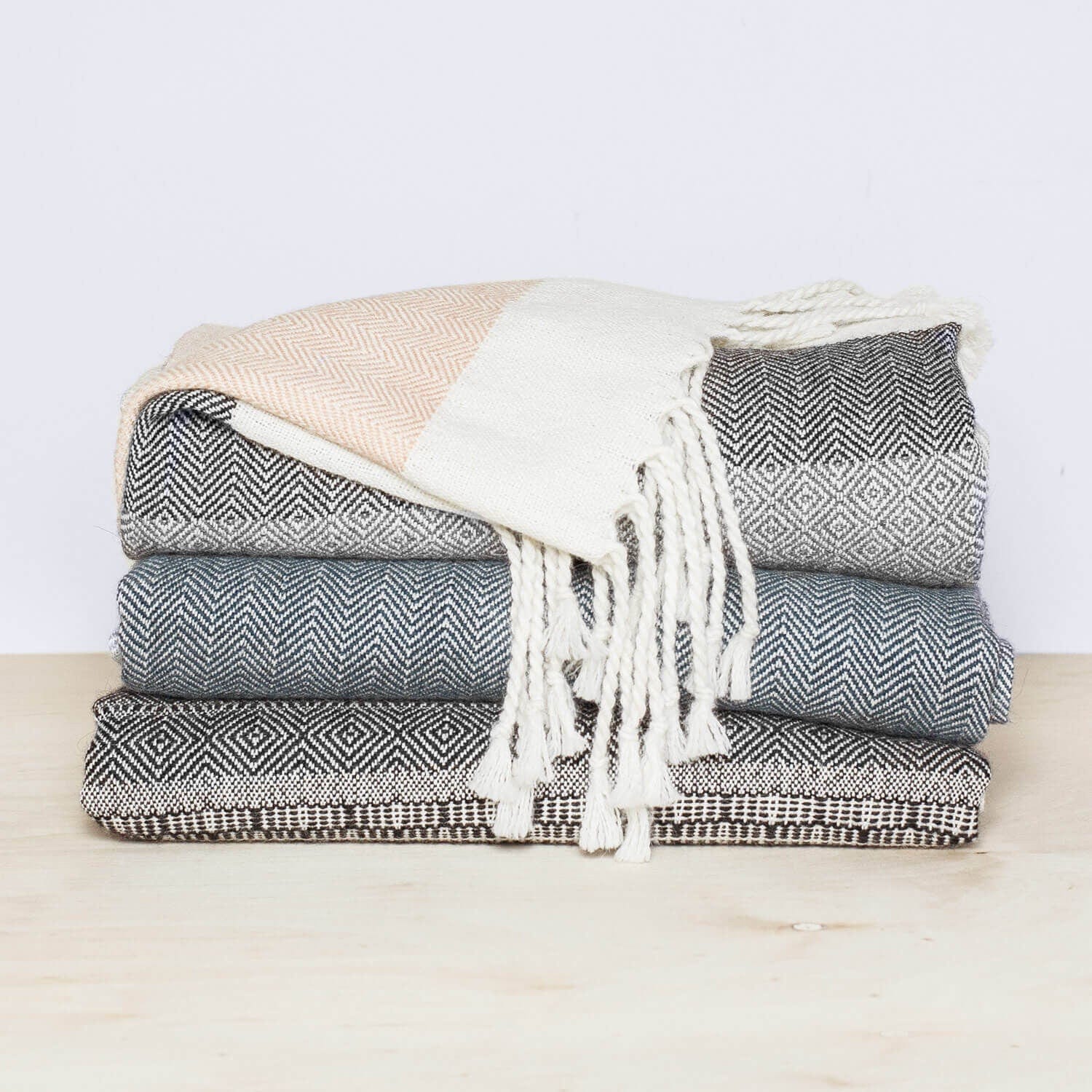 Citizenry throw blanket new arrivals