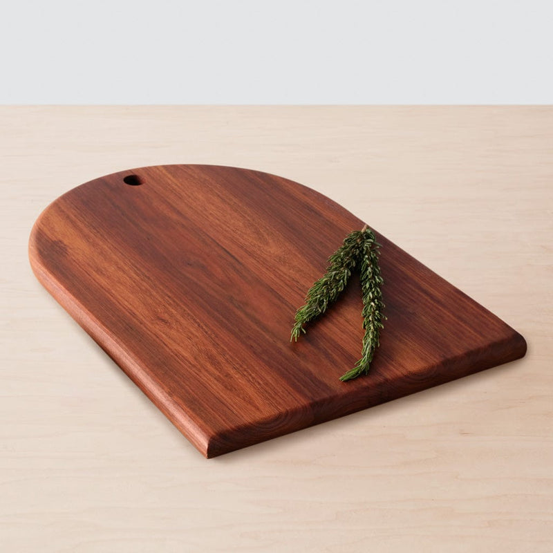 Cutting Board Footed Wooden Cutting Board W/ Handles Tri Spear Carved in  Middle Wooden Carving Board W/ Handles Great for Holiday or Sports 